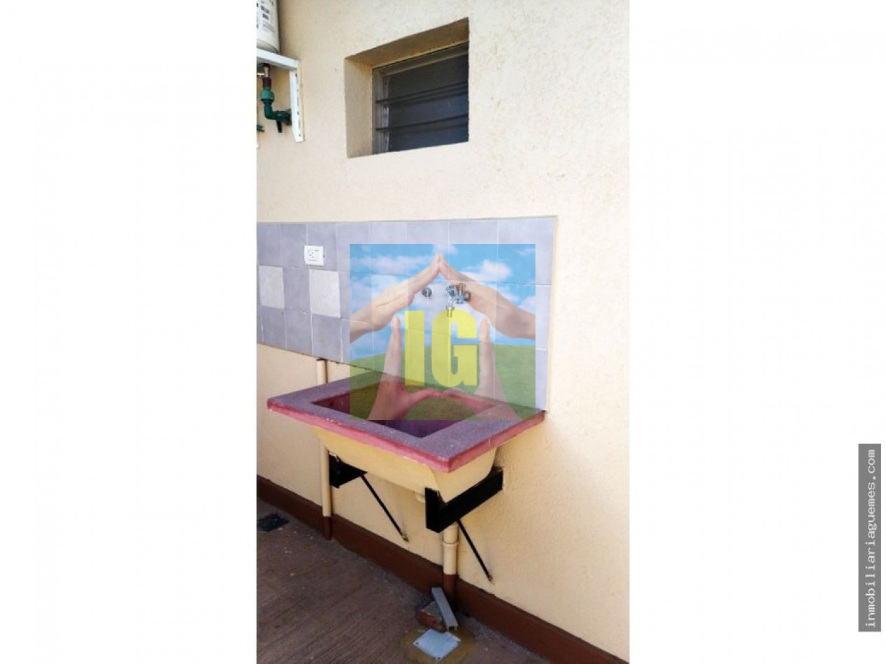Excepcional Duplex con Cochera en General Guemes